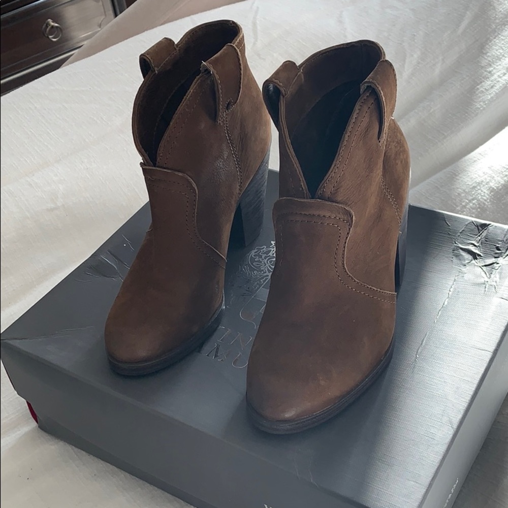 Vince Camuto Hillsy bootie